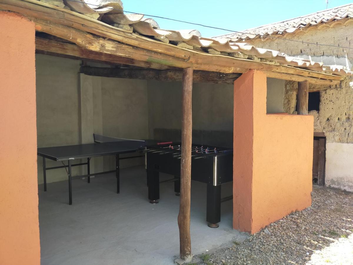 La Casa Del Abuelo Simon Guest House Fuente el Sauz Luaran gambar